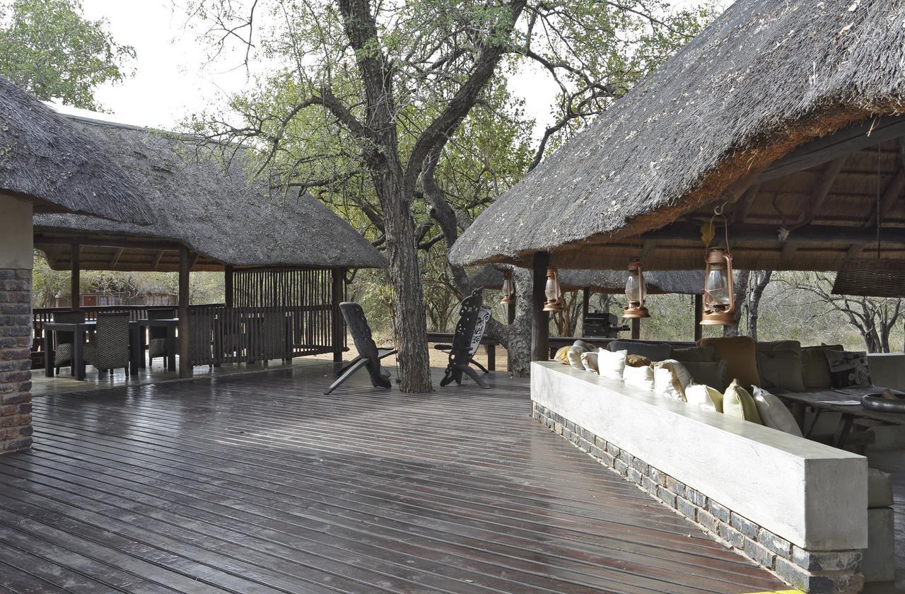 Tusk Bush Lodge Marloth Park Eksteriør billede