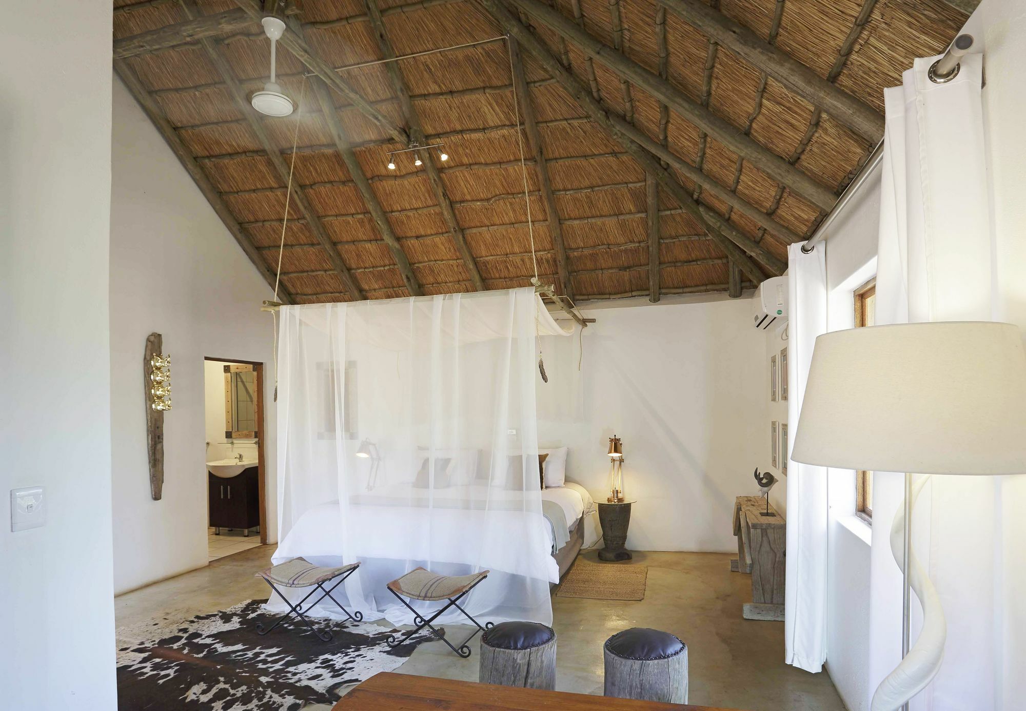 Tusk Bush Lodge Marloth Park Eksteriør billede